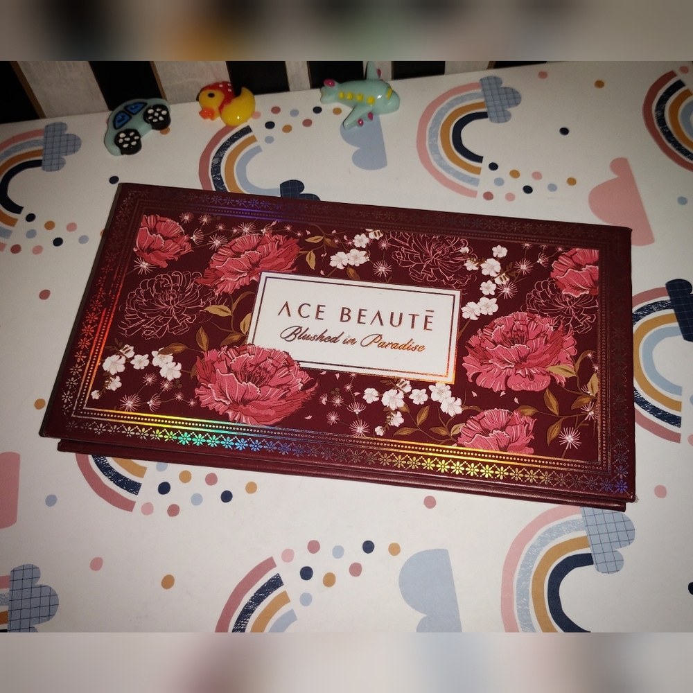 ACE BEAUTÉ Blushed In Paradise Palette - Picture 3 of 12